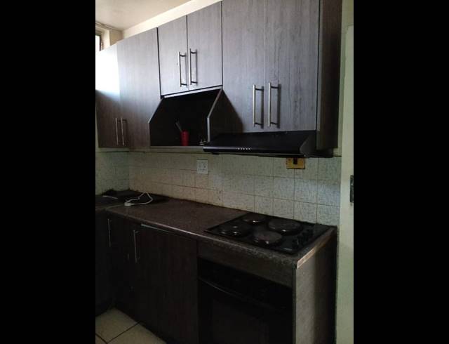 2 BEDROOM APARTMENT FOR SALE IN SUNNYSIDE